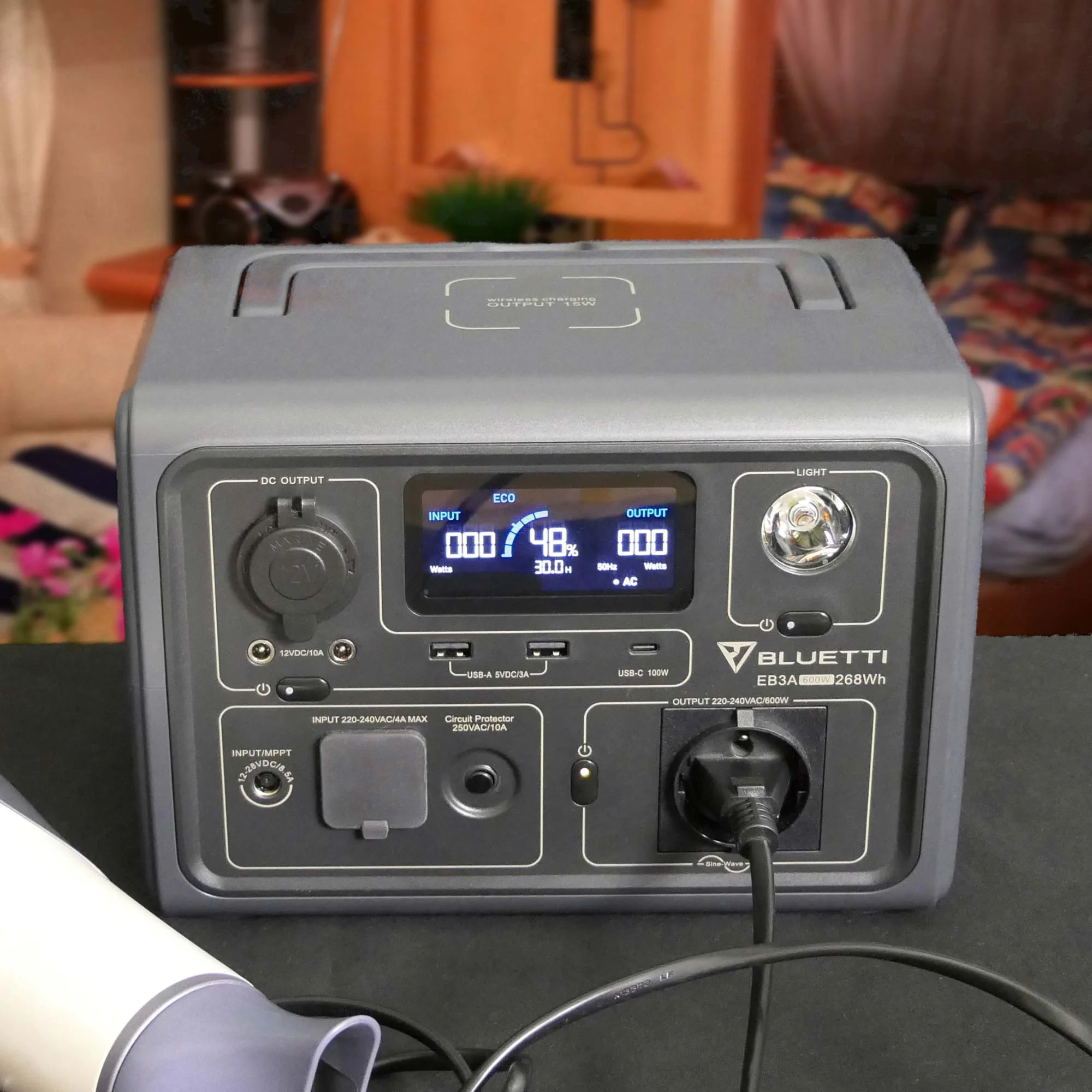 BLUETTI EB3A Portable Power Station | 600W 268Wh - Image 3