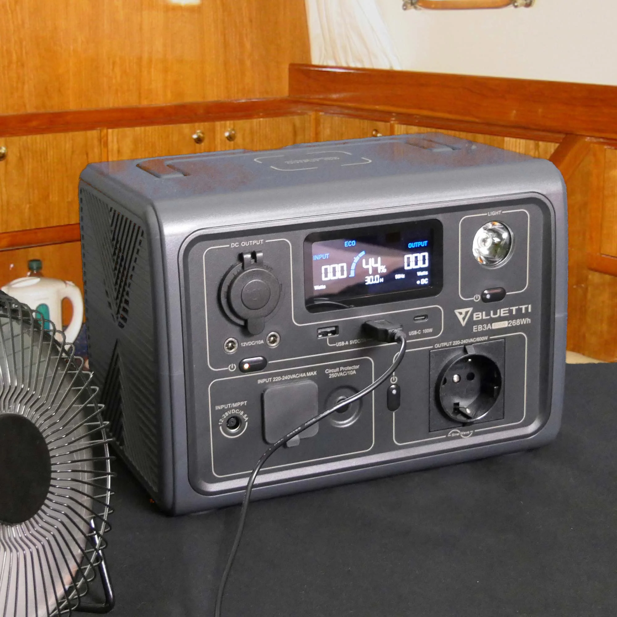 BLUETTI EB3A Portable Power Station | 600W 268Wh - Image 4